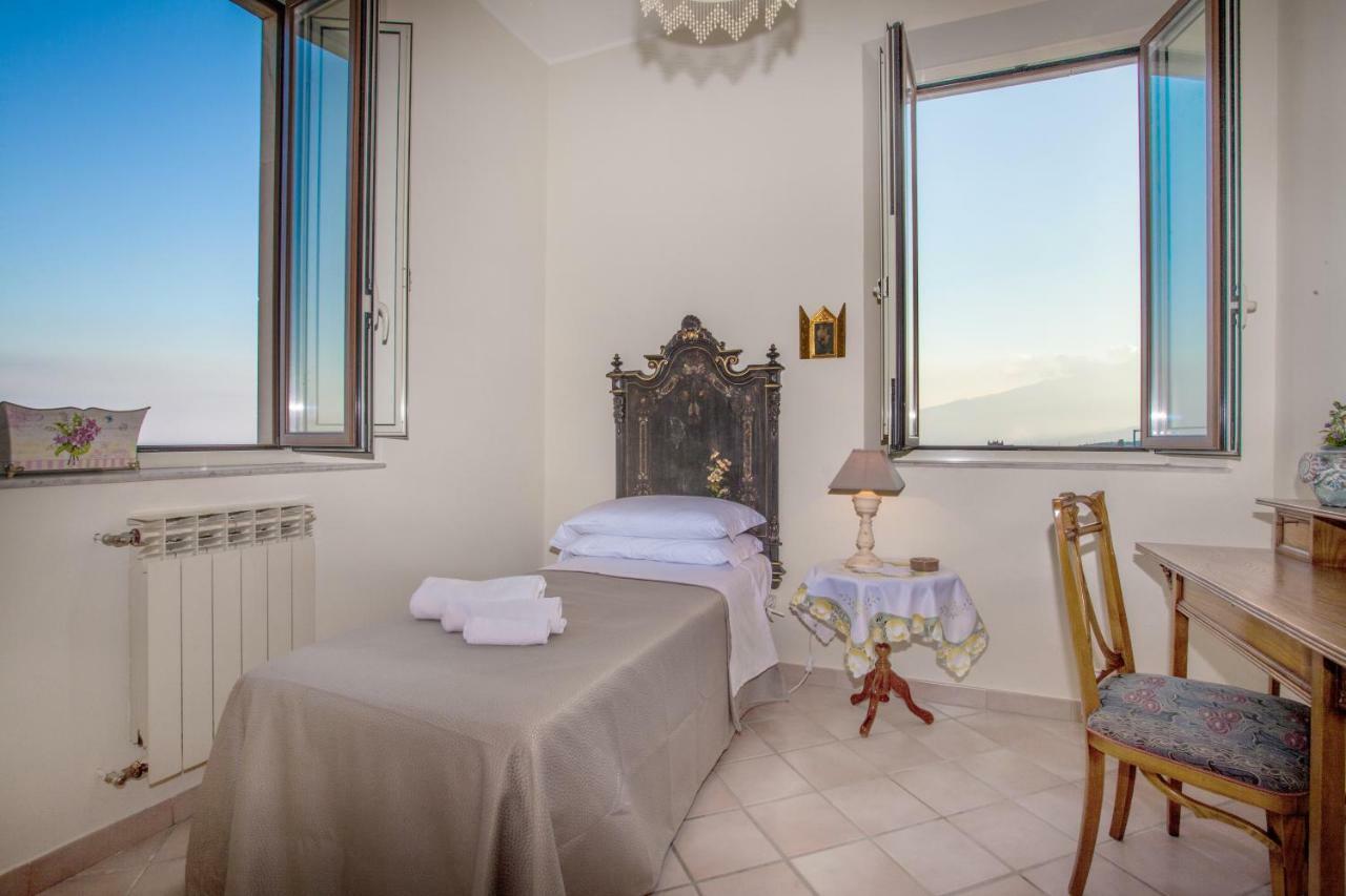 Skyline Appartament Taormina Exterior photo