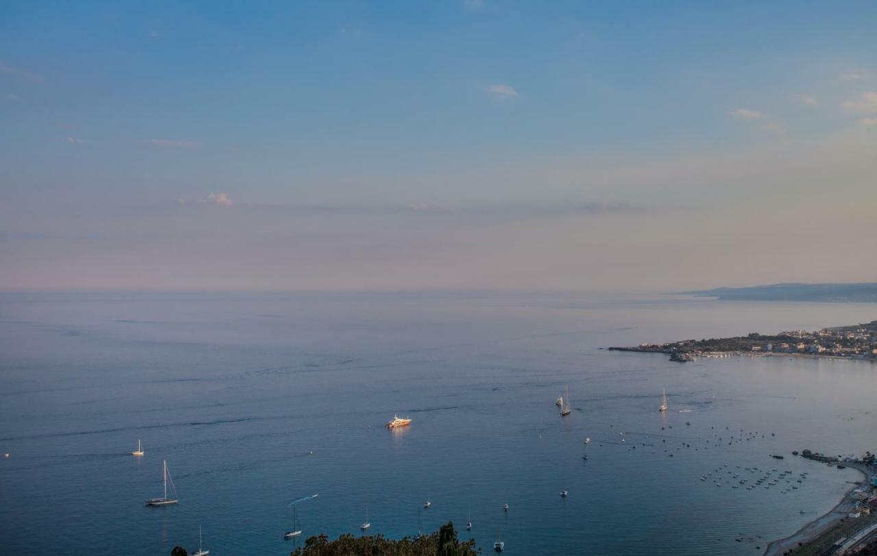 Skyline Appartament Taormina Exterior photo